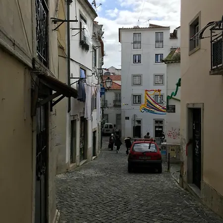 Alfama 公寓 *