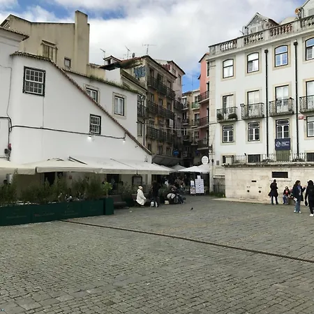 Alfama 公寓 *